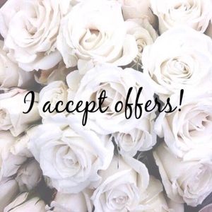 🎉🎉HUGE MOVING SALE🎉🎉 MAKE AN OFFER OR BUNDLE🎊